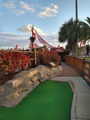 Smugglers Cove Adventure Golf