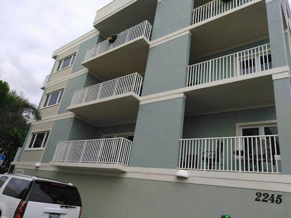 Sunrise Pointe Condominiums