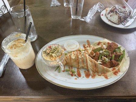 The Lazy Maid Crêperie