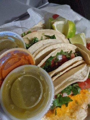 Manny's Tacos To Go