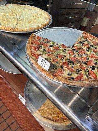 Tony's Pizza