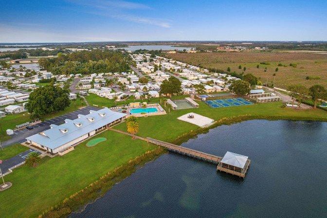 Sun Resorts & Residences Reflections on Silver Lake