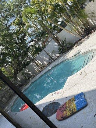 Siesta key babuzziz