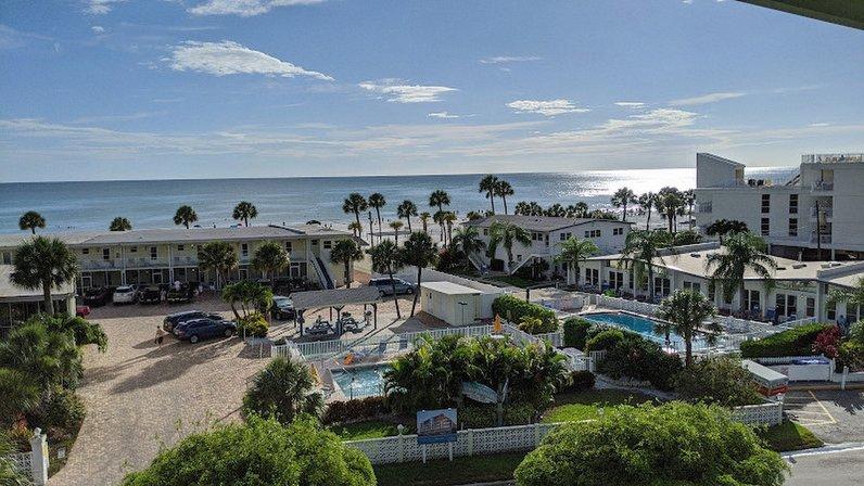 Calini Beach Club