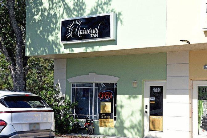 Universal-Tan-Spring Hill