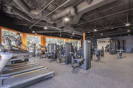 Iron 24 Fitness + Recovery