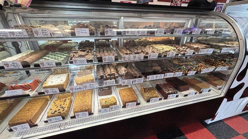 Strachan's Ice Cream & Desserts - Dunedin