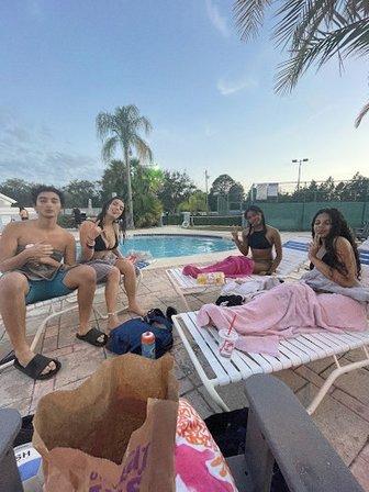 Island Club West Community Pool