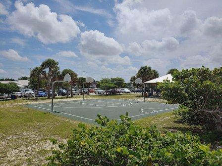 Chadwick Park at Englewood Beach