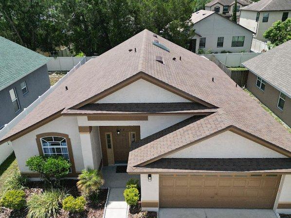 AGU Roofing & Solar