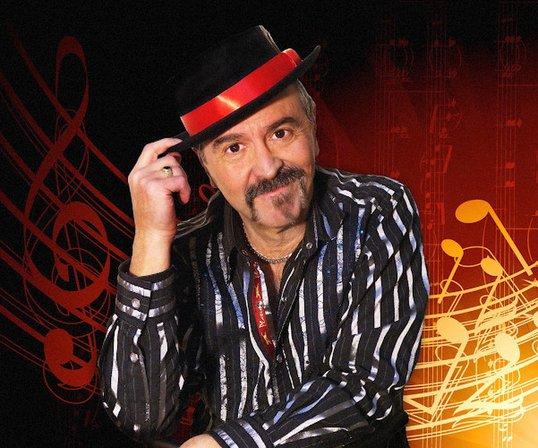 Al Chance Singin' The Greatest Crooners