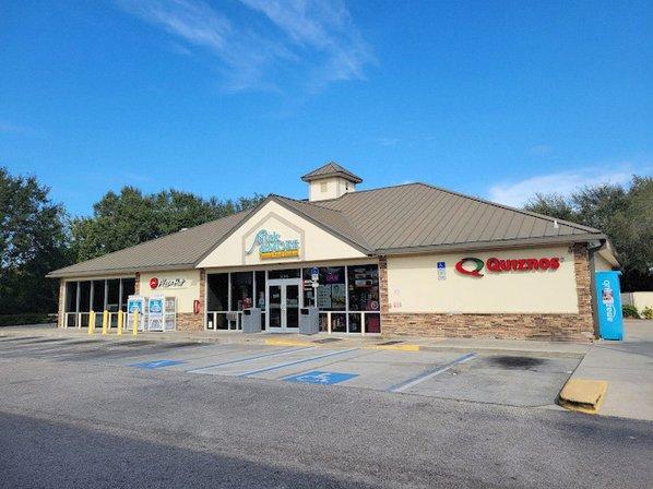 Nick & Moes Lakewood Ranch