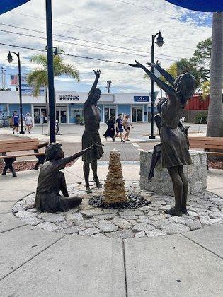 Tarpon Springs Sponge Docks Craft Festival