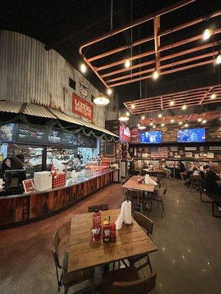 Lizzie’s Memphis Style BBQ.