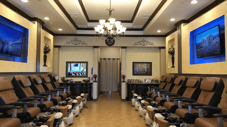 Lee Nails & Spa