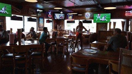 Hooters