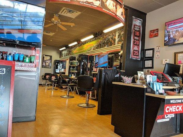 Sport Clips Haircuts of Shoppes of Lakeland