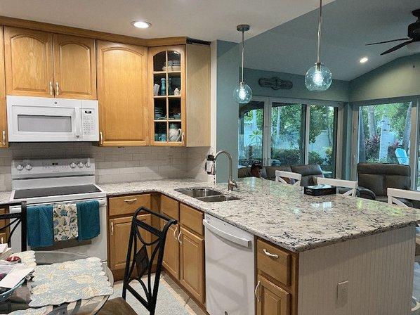 International Granite and Stone - Pinellas