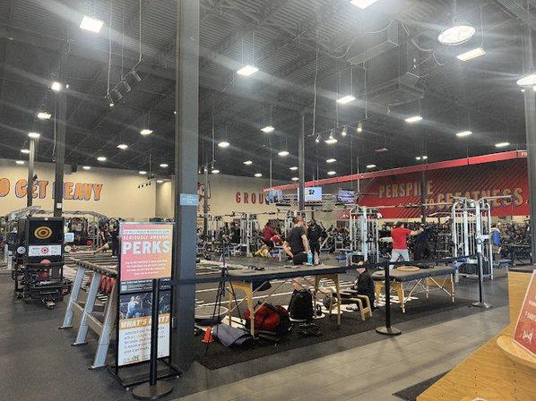 Crunch Fitness - Poinciana