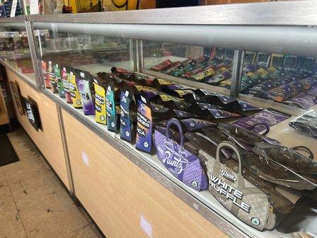 Juicy's Smoke Shop, Cigar & Tobacco Dispensary (Place Order 24/7 via Instagram)
