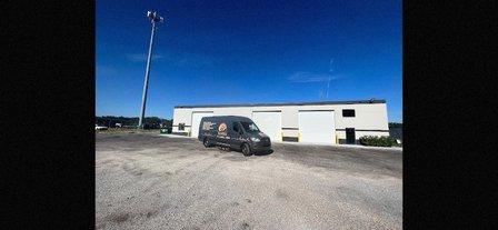 FWL Truck and Trailer Center
