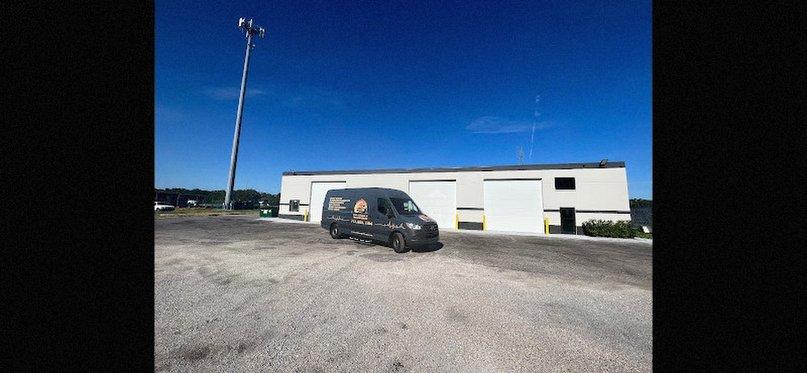 FWL Truck and Trailer Center
