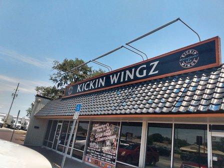 Kickin Wingz