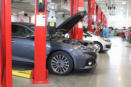 Kia of Port Charlotte Service Department