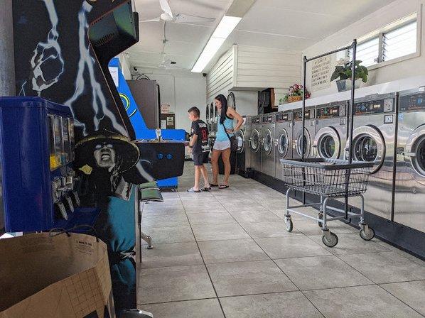 KWIK KLEEN LAUNDRY *ATM INSIDE*