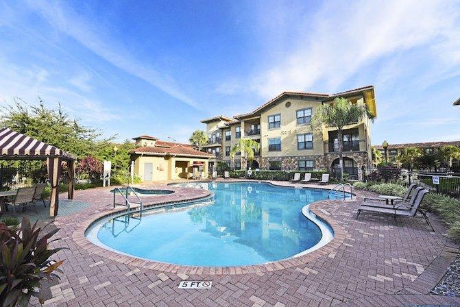 Bella Piazza Condo Association