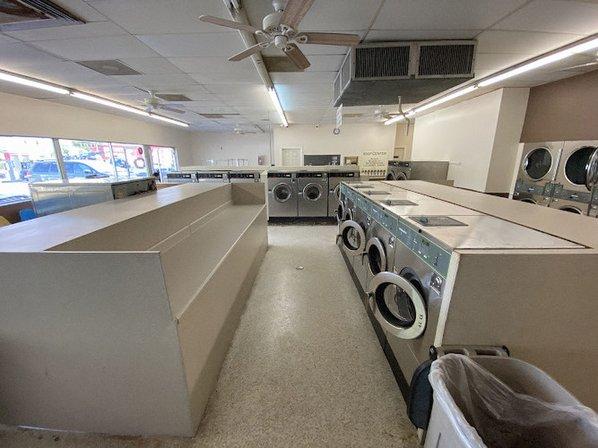 Bright 'n Clean Laundromat