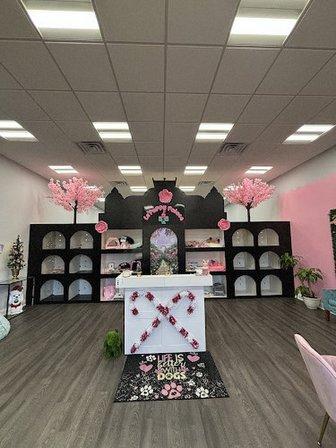 Le'Puppy Palace