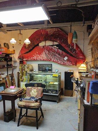Olde Inverness Antiques