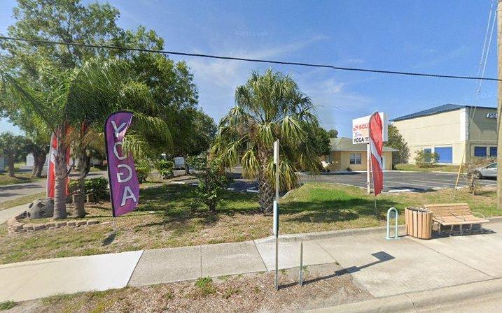 Cortez Rd W/87th St Ct W