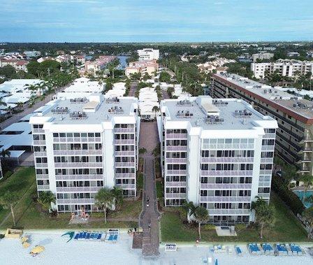 Crescent Arms Vacation Rentals