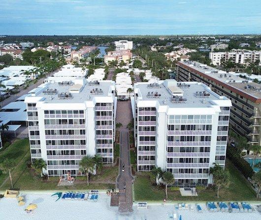 Crescent Arms Vacation Rentals
