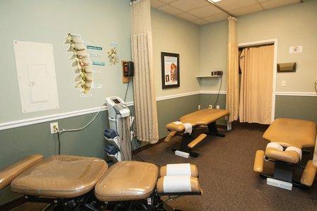Mauricio Chiropractic Poinciana