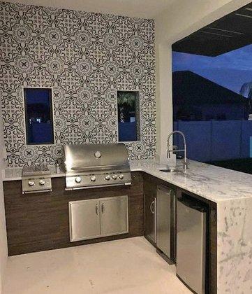 RMHB REMODELING LLC