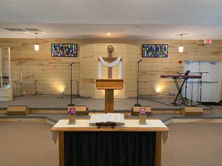 Live Oaks Bible Church