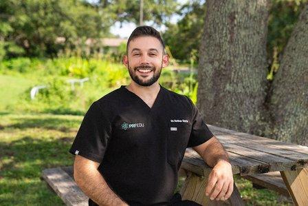 Dr. Nathan Estrin