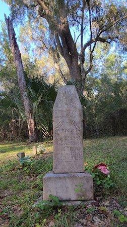 Tucker Hill Historical Cemetery