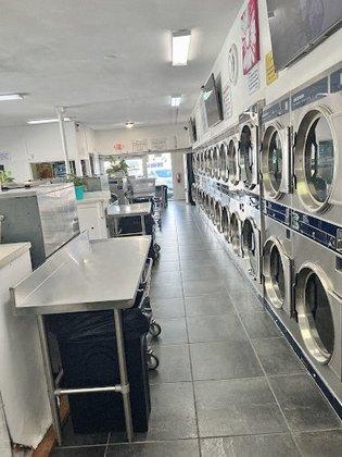 Siesta Coin Laundry