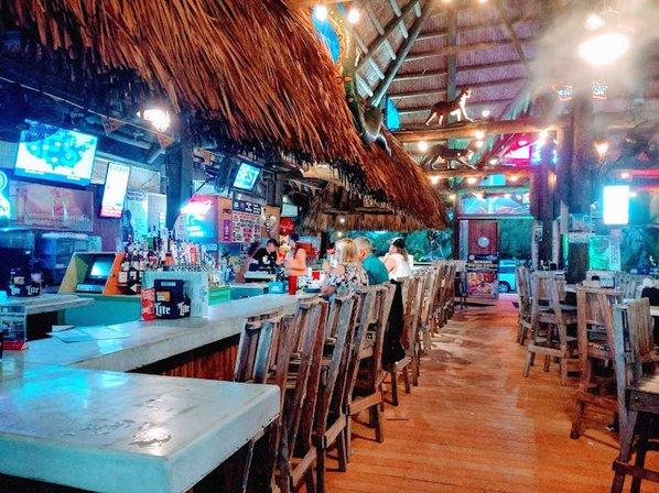 Rum River Bar & Grille