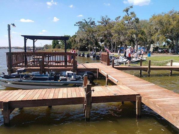 Lake Reedy Cottages