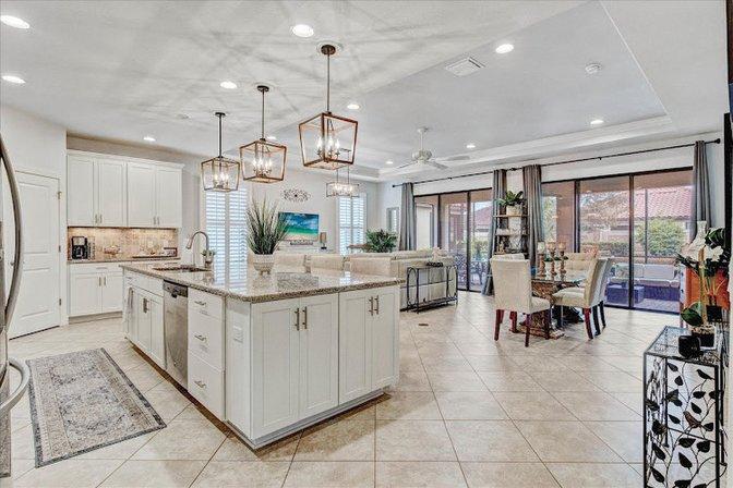 SRQ Cleaning Service and Floor Care llc