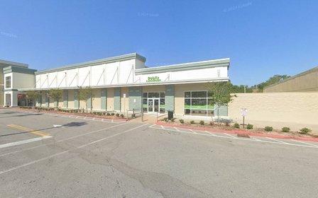Publix Liquors at Tower Oaks Terrace