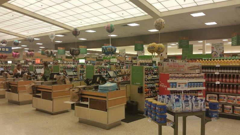 Publix Super Market at Holiday Centre