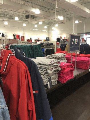 SKECHERS Warehouse Outlet
