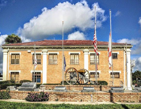Fort Meade City Hall