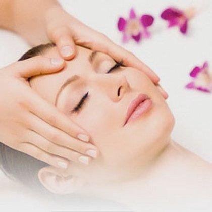 Luxury Nails & Spa